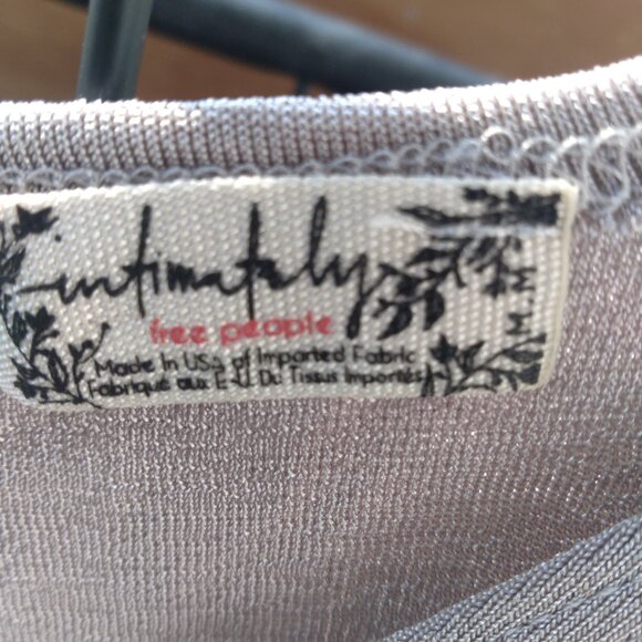 Gray Sleeveless Tie-strap top Intimately Free People Size Small Imported fabric - Picture 6 of 10